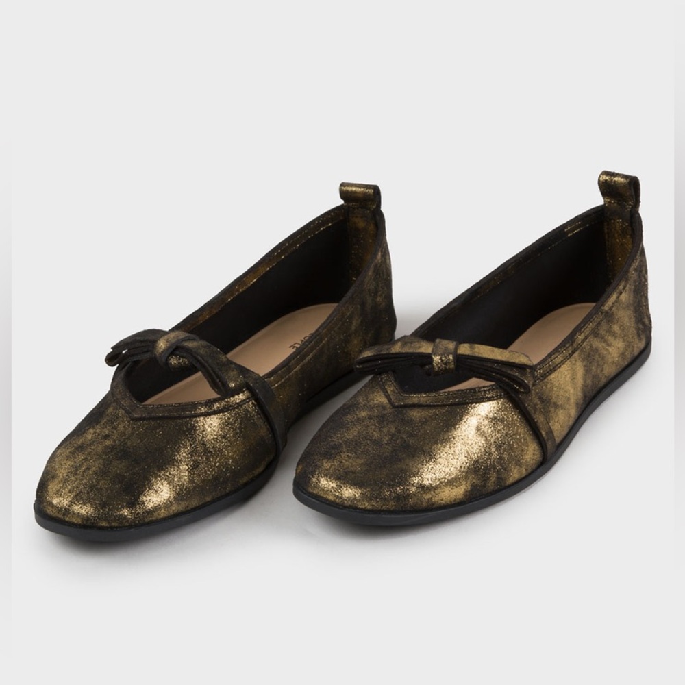 NWT Free People Mania Bow Flat in Bronze